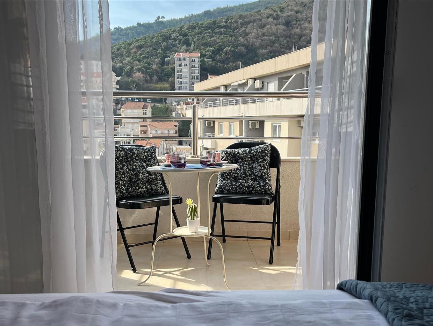 Apartment De Lux *